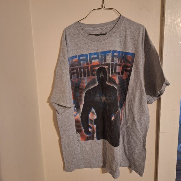 Captain America TShirt XL - Picture 1 of 6